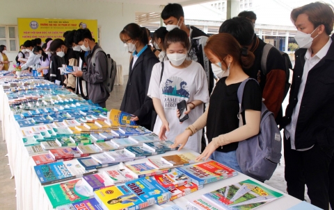 sap dien ra ngay sach va van hoa doc viet nam lan thu 2 tren toan quoc