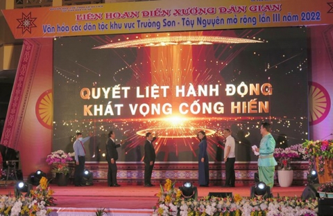 khai mac lien hoan dien xuong dan gian van hoa cac dan toc