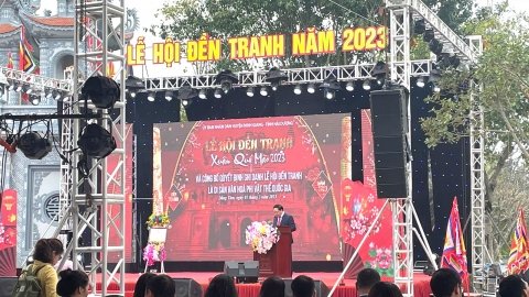 khai hoi den tranh 2023