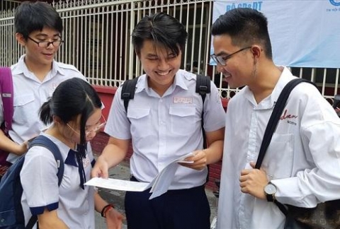 bat ngo phuong an thi thpt nguoi trong cuoc noi gi