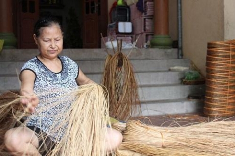 lang nghe truyen thong luu thuong ngoi lang dan co te thanh tien