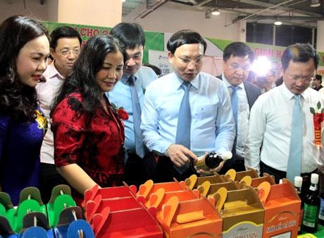 quang ninh hoi cho ocop gan voi du lich he 2021