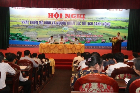 Gỡ nút thắt phát triển mô hình và nguồn nhân lực du lịch canh nông