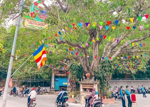 khai mac le hoi truyen thong chua tay phuong 2023