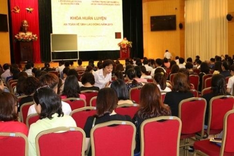 quan hoan kiem ha noi 200 dai bieu tham du khoa huan luyen cong tac an toan ve sinh lao dong