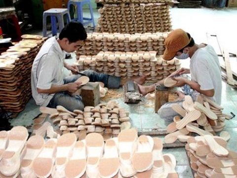 hiu quanh lang nghe guoc moc nuc tieng mot thoi