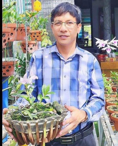 nghe trong hoa phong lan lam giau cho nhieu ho gia dinh o cam linh