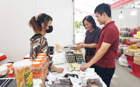 ha noi ho tro doanh nghiep quang ba tieu thu san pham