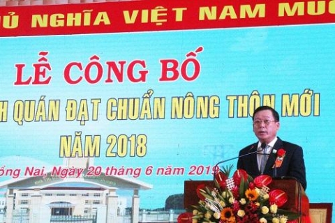 huyen dinh quan to chuc le cong bo huyen dat chuan nong thon moi nam 2018 va cat bang khanh thanh nha thi dau da nang