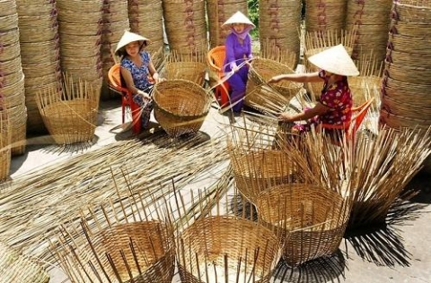 lang nghe truyen thong viet suc song ben bi trong dai dich covid 19