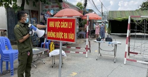 de xuat tp ho chi minh tiep tuc gian cach xa hoi them 14 ngay theo chi thi 15