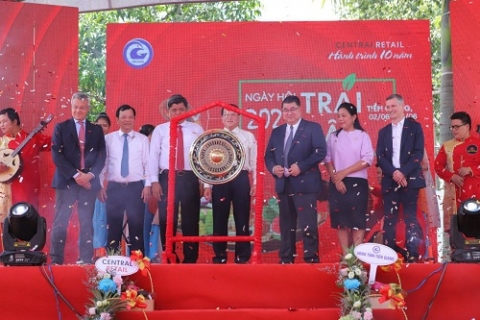 central retail phoi hop voi so cong thuong tinh tien giang lan dau tien to chuc ngay hoi trai cay