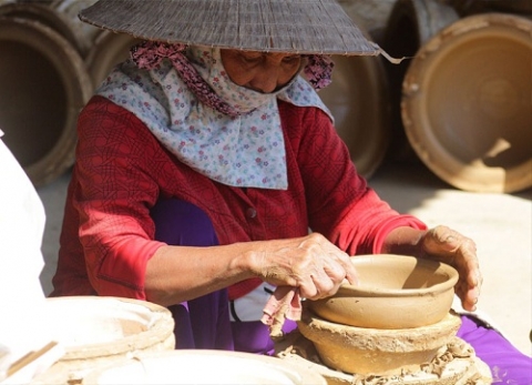 quang ngai thuong hieu gom pho khanh canh tranh tren thi truong