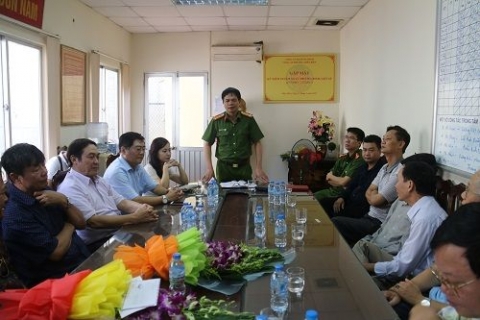 ha noi cong an phuong dien bien gap mat can bo huu tri thuong binh than nhan liet sy