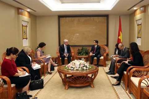 pho thu tuong vu duc dam tiep dai su australia