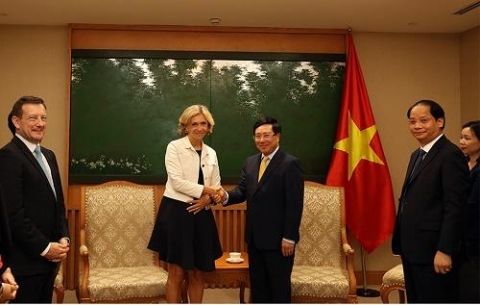 pho thu tuong pham binh minh tiep chu tich vung ile de france