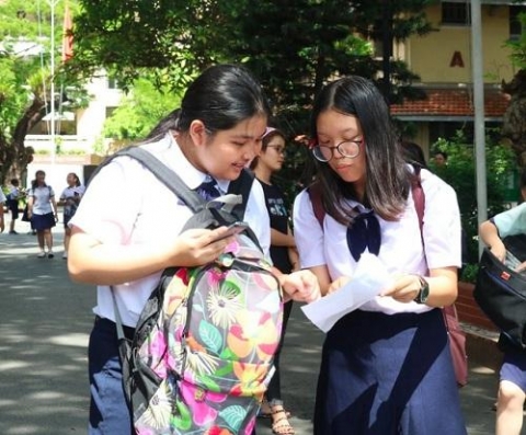 tphcm so luong thi sinh thi lop 10 truong pho thong nang khieu giam