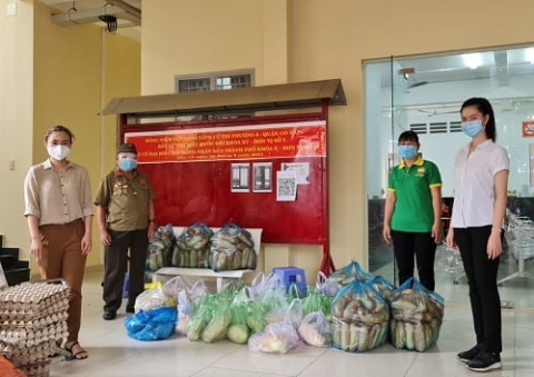 vpmn tap chi lang nghe viet nam chung tay ho tro nguoi dan kho khan vi dai dich covid 19