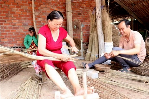ben tre lang nghe bo choi cong dua my an ngay cang phat trien