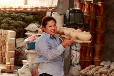 kim lan mot trung tam san xuat gom thang long thoi dai viet