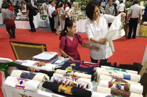 phat trien chuong trinh moi xa mot san pham khai thac tiem nang cac quan