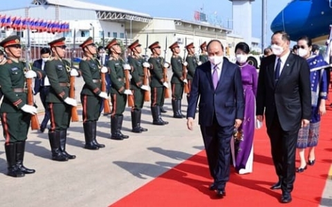 chu tich nuoc nguyen xuan phuc toi thu do vientiane bat dau tham huu nghi chinh thuc lao