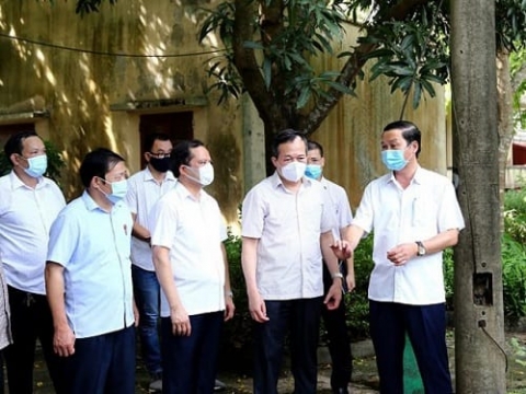 thanh hoa cac dich vu ban hang an uong tai cho tam dung tu 12h ngay 128