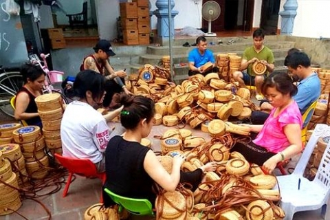 lang nghe phu nghia chuyen doi sang khai thac thi truong noi dia