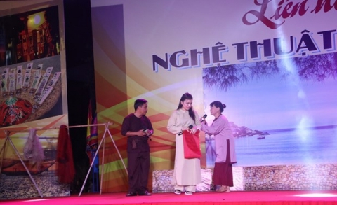 quang ngai gioi thieu net van hoa dac trung doc dao cua nghe thuat bai choi den cong chung