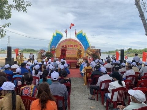 lang gom hon 500 tuoi don bang di san van hoa phi vat the quoc gia