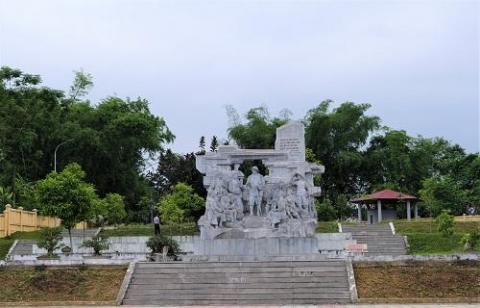 vinamilk trong cay xanh de ton tao canh quan nhieu khu di tich dia danh lich su