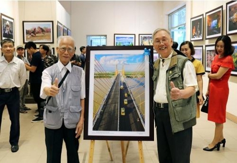 song dong hinh anh quang ninh trong trien lam hoi tu va lan toa