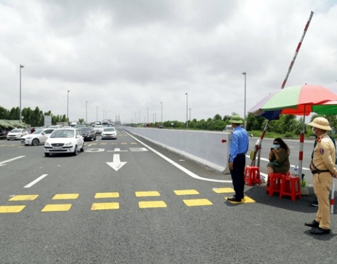 quang ninh tiep tuc trien khai quyet liet cac bien phap phong chong dich covid 19