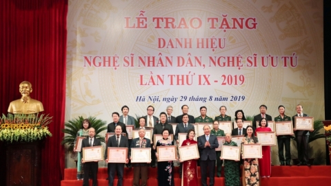 ha noi thanh lap hoi dong xet tang nghe nhan nhan dan nghe nhan uu tu nghe thu cong my nghe
