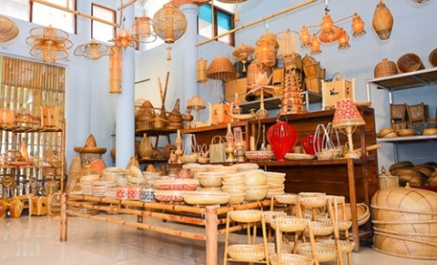 xa quang phu huyen quang dien gin nghe truyen thong gan voi du lich trai nghiem