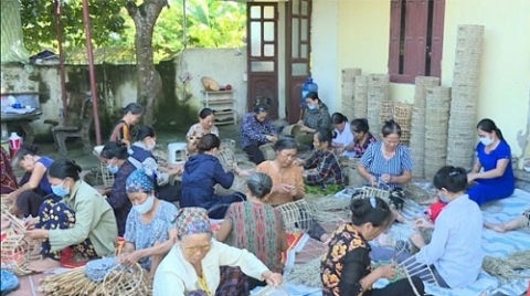 thanh hoa dua nghe ve voi phu nu nong thon