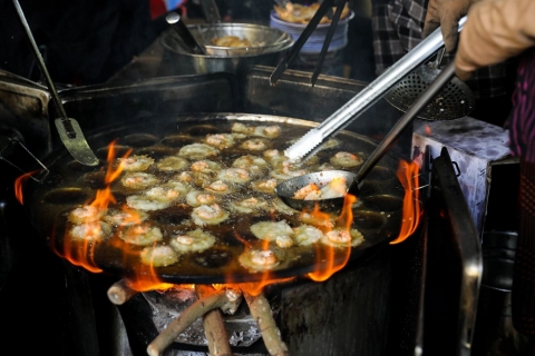 quan banh khot noi tieng vung tau co 30 nhan vien khach nuom nuop suot 30 nam