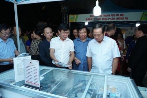 sap dien ra 2 su kien quang ba san pham ocop cac tinh mien trung tay nguyen va nam bo