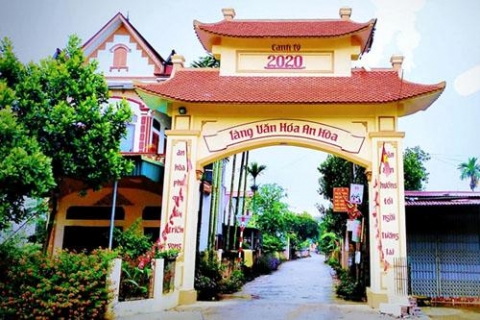 lang nghe trong hoa mai trang an hoa co thu nhap cao