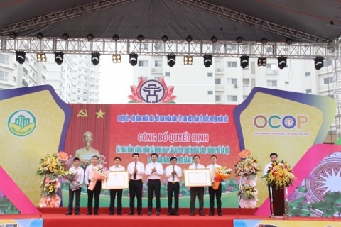 huyen hoai duc tp ha noi xay dung nong thon moi nang cao lam tien de tien den quan