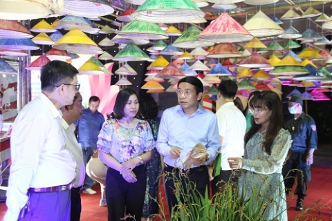 ha noi xay dung diem gioi thieu quang ba ocop gan voi du lich lang nghe