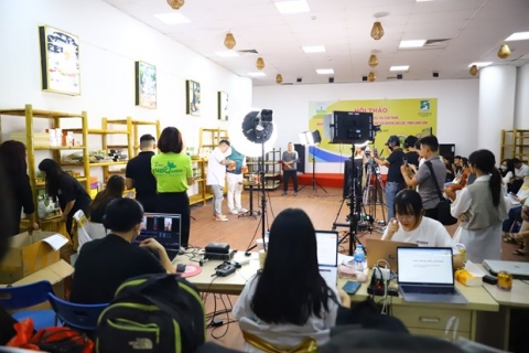 ha noi chinh thuc livestream gioi thieu san pham ocop tren nen tang tiktok