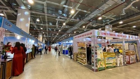 65 gian hang tham gia gioi thieu san pham tai hoi cho ocop quang ninh