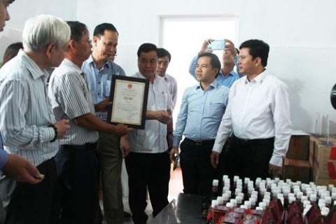 thi xa quang yen quang ninh nang cao chat luong cac san pham ocop