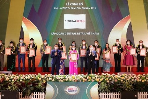 central retail duoc vinh danh xep vi tri quan quan top 10 cong ty uy tin nganh ban le nam 2021