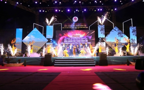 khai mac tuan le van hoa du lich lien hoan am thuc nam bo tai tra vinh