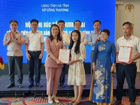 hoi nghi xuc tien thuong mai ket noi tieu thu cac san pham chu luc cua tinh ha tinh