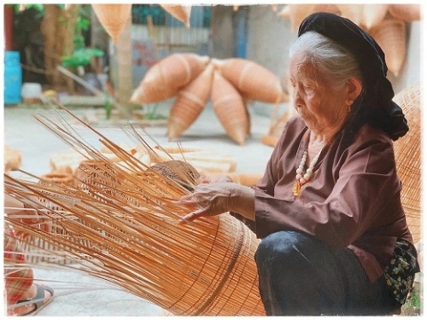 tham lang nghe dan do thu sy hon 200 tuoi o hung yen