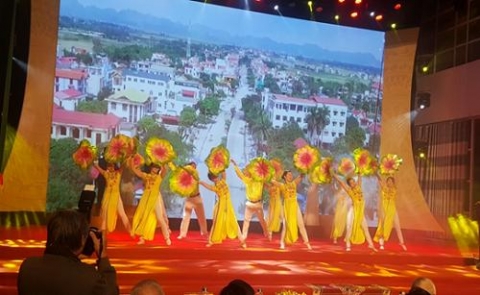 huyen nga son thanh hoa don nhan bang cong nhan huyen dat chuan nong thon moi va huan chuong lao dong hang ba