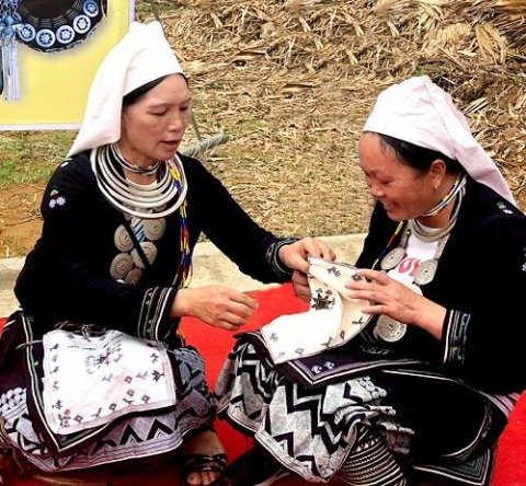 tuyen quang bao ton van hoa dan toc trong xay dung nong thon moi